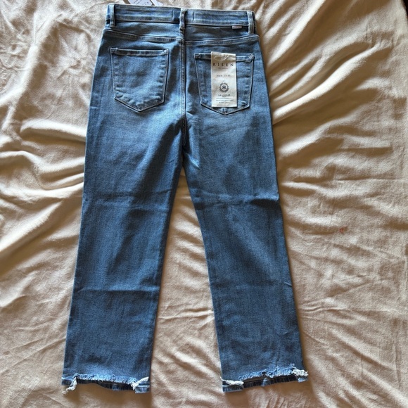 NWT Risen Tummy Control Cropped Straight Leg Jeans - Picture 3 of 4